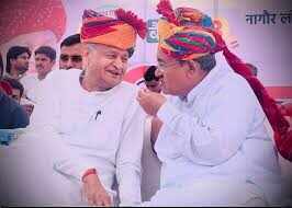 अशोक गहलोत बोले- मुख्यमंत्री कौन बनेगा, यह आलाकमान तय करेगा; वीडियो में जाने बीकानेर में लगे चौथी बार सरकार बनाने के नारे
