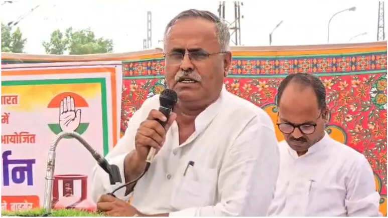 बाड़मेर में कांग्रेस नेता फतेह खान पर विवाद, बयानबाजी के बाद बढ़ी कानूनी कार्रवाई की संभावना