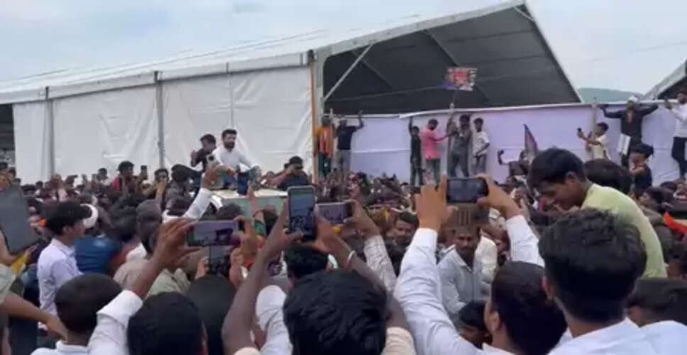 राजगीर में चिराग पासवान की रैली में समर्थकों की भीड़ हुई बेकाबू, वाहन क्षतिग्रस्त