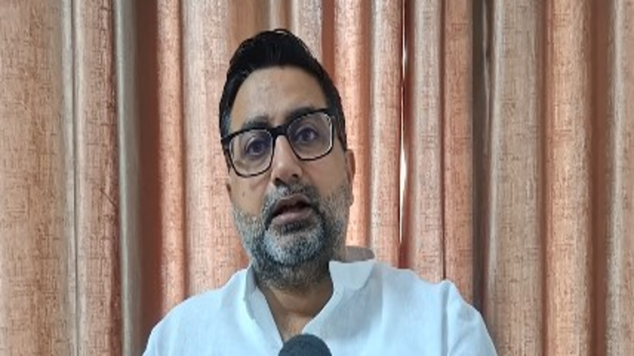 सार्थक चर्चा से बच रहा विपक्ष, जानबूझकर संसद की कार्यवाही में डाल रहा बाधा: दानिश अंसारी