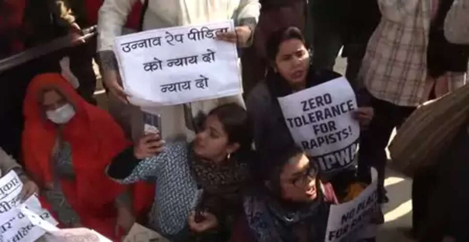 जंतर-मंतर से उठी आवाज, सुप्रीम कोर्ट से पीड़िता को मिलेगा न्याय