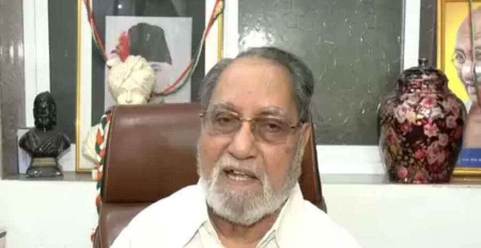 महाराष्ट्र में निकाय चुनाव स्थगित करने पर कांग्रेस नेता हुसैन दलवई ने जताया कड़ा ऐतराज