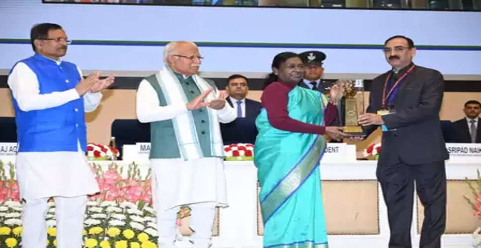 ऊर्जा दक्षता में उल्लेखनीय प्रयासों के लिए राष्ट्रपति ने डीएमआरसी को किया पुरस्कृत