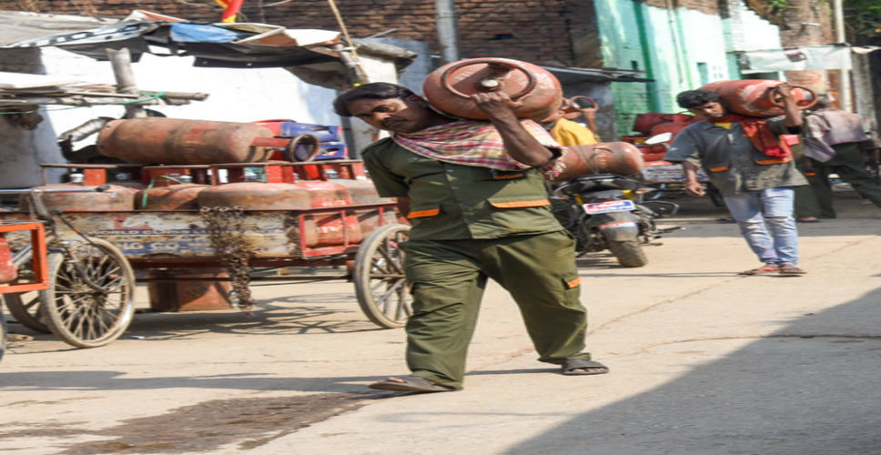 मध्य प्रदेश सरकार ने एलपीजी की कालाबाजारी पर कसा शिकंजा, पीएनजी अपनाने पर जोर
