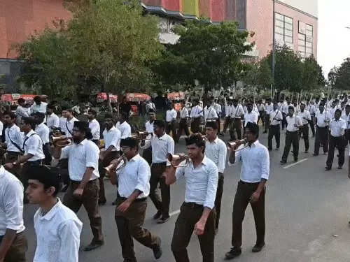 जयपुर में RSS के शताब्दी वर्ष पर ‘उद्भव 2026’ पथ संचलन, मानसरोवर में स्वयंसेवकों ने दिया एकता का संदेश