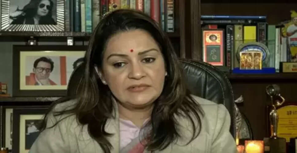 लोकतंत्र के सिद्धांतों को ताक पर रखने की कोशिश कर रही सरकार: प्रियंका चतुर्वेदी