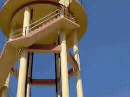 उदयपुर में हाई वोल्टेज ड्रामा, लापता पति की तलाश को लेकर पानी की टंकी पर चढ़ी महिला, वीडियो में देंखे 6 घंटे बाद नीचे उतरी