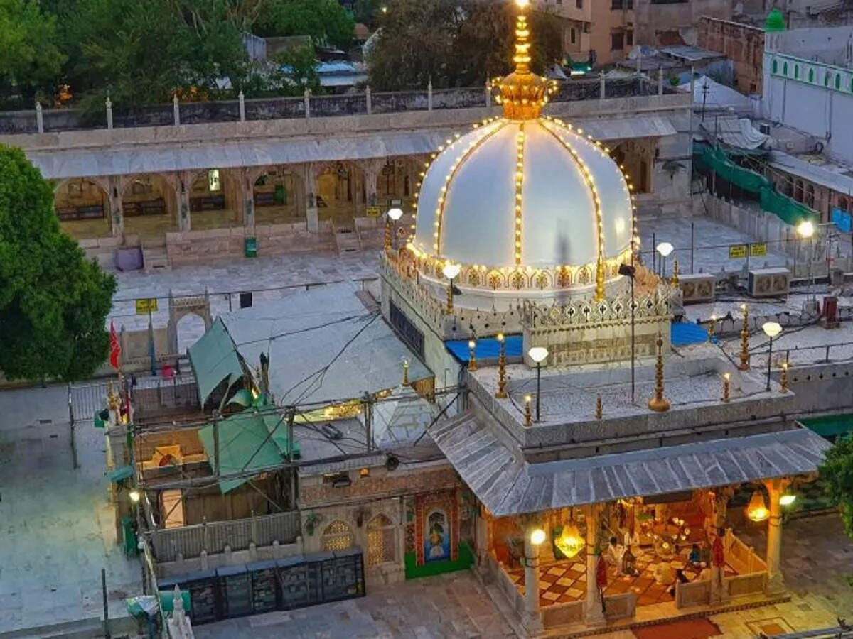 अजमेर शरीफ दरगाह: ख्वाजा मोइनुद्दीन चिश्ती की रहस्यमयी शक्ति से जुड़ी घटनाएं, जानकर कांप जाएगी आपकी रूह