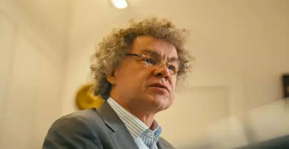 जर्मनी: संसद में सांसद ने किया कुछ ऐसा, हो सकती है तीन साल की जेल