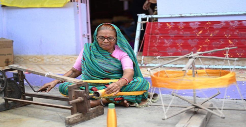 लोकल से ग्लोबल की सशक्त उड़ान, गुजरात सरकार की हस्तकला सेतु योजना कारिगरों के लिए वरदान