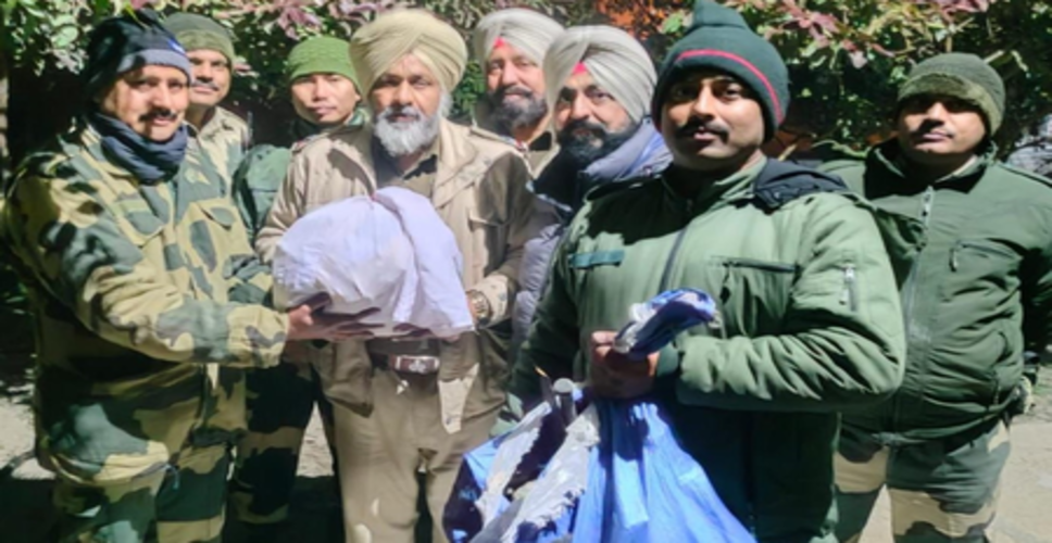 पंजाब पुलिस ने ड्रोन से भेजी गई 3.925 किलोग्राम हेरोइन बरामद की, सीमा पार तस्करी नेटवर्क पर करारा प्रहार