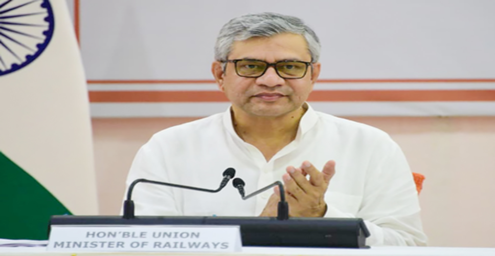 रेलवे ने वित्त वर्ष 2026 में फास्टर टेक्नोलॉजी ड्रिवन प्रक्रिया के तहत 43,781 उम्मीदवारों की भर्ती की
