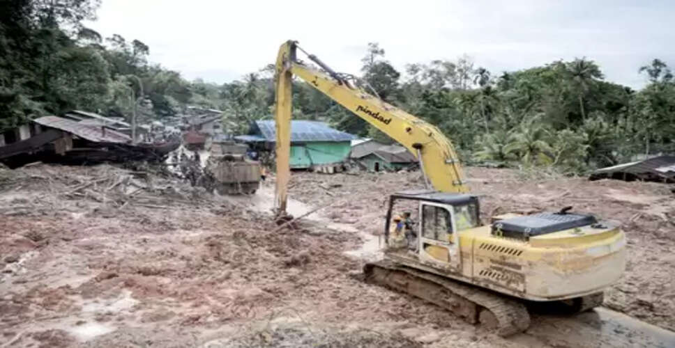 इंडोनेशिया में आपदा प्रभावितों के लिए रेस्क्यू ऑपरेशन जारी, मृतकों की संख्या 442 पहुंची