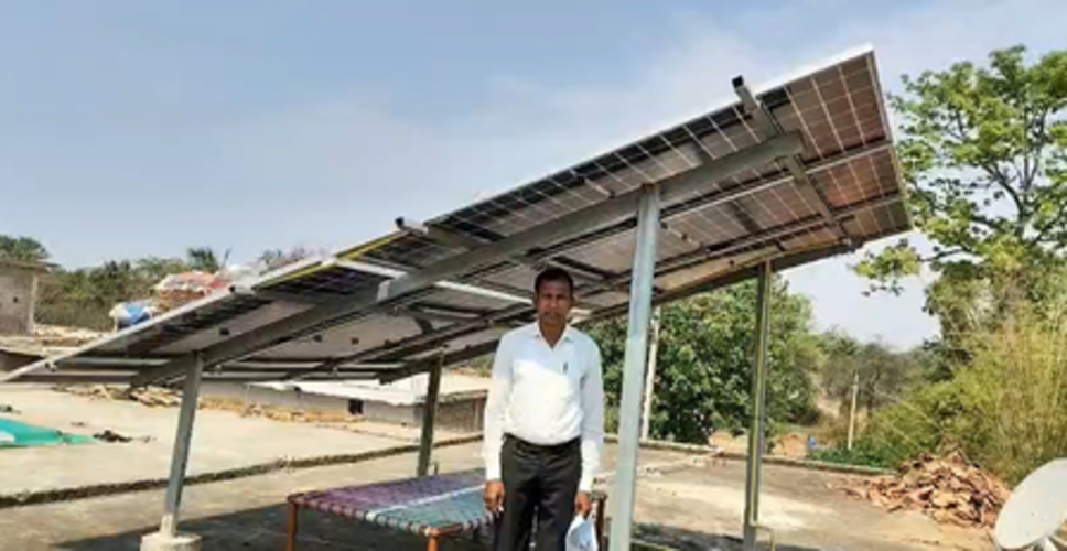 छत्तीसगढ़: पीएम सूर्य घर योजना से बदली ग्रामीण की जिंदगी, सोलर सिस्टम लगने के बाद बिजली बिल हुआ जीरो