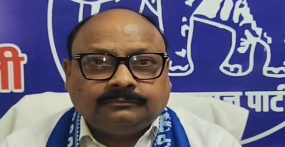 कमजोर वो जो सहारा ढूढ़ता है, बसपा अकेले लड़ेगी यूपी चुनाव: विश्वनाथ पाल