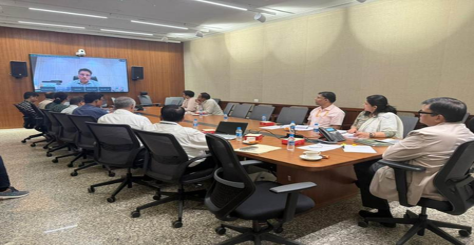 शिक्षा मंत्रालय ने स्कूल न जाने वाले बच्चों को मुख्यधारा में लाने की रणनीति की समीक्षा की