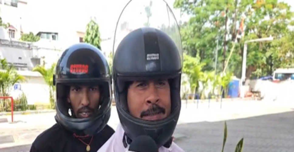 पेट्रोल-डीजल की कीमतों में बढ़ोतरी पर लोगों के मिले-जुले रिएक्शन, बोले- सरकार का साथ देना चाहिए