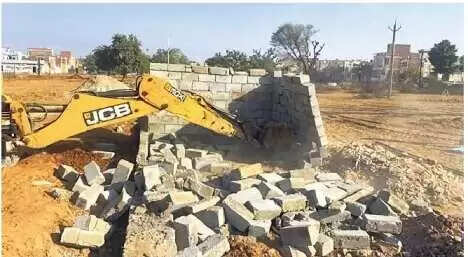 जयपुर: जेडीए की प्रवर्तन शाखा ने अवैध कॉलोनियों पर कार्रवाई, पुलिस उप महानिरीक्षक ने किया निरीक्षण