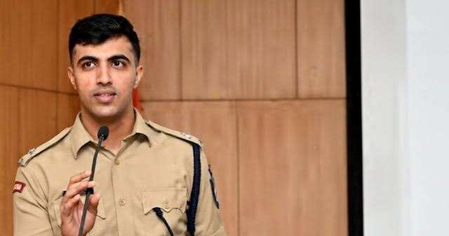 प्रोबेशन पर तैनात IPS माधव उपाध्याय पर कार्रवाई की सुगबुगाहट तेज, वीडियो में जाने भ्रष्टाचार मामले में फाइल सरकार तक पहुंची