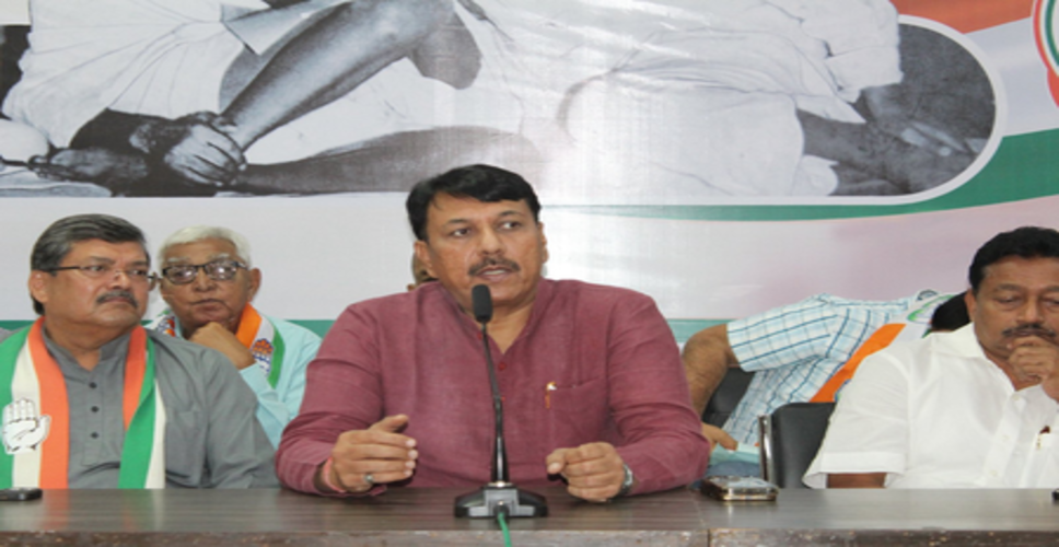 उमरेठ उपचुनावः कांग्रेस पार्टी के चार पर्यवेक्षक उम्मीदवार चयन के लिए लेंगे साक्षात्कार