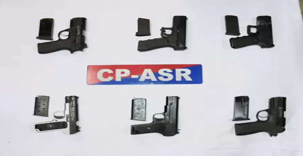 अमृतसर: पाकिस्तान से हथियारों की तस्करी नेटवर्क का भंडाफोड़, छह आरोपियों पर कार्रवाई