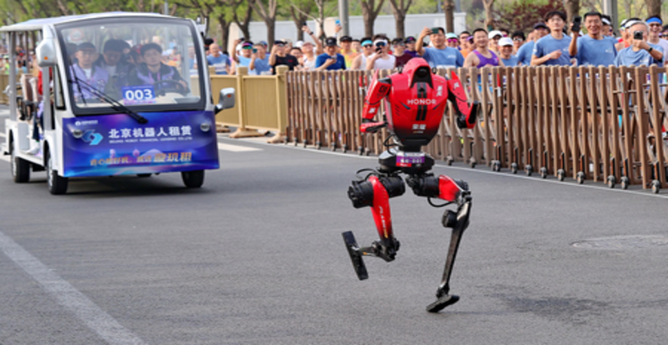 क्या रोबोट इंसानों से आगे निकल सकते हैं?