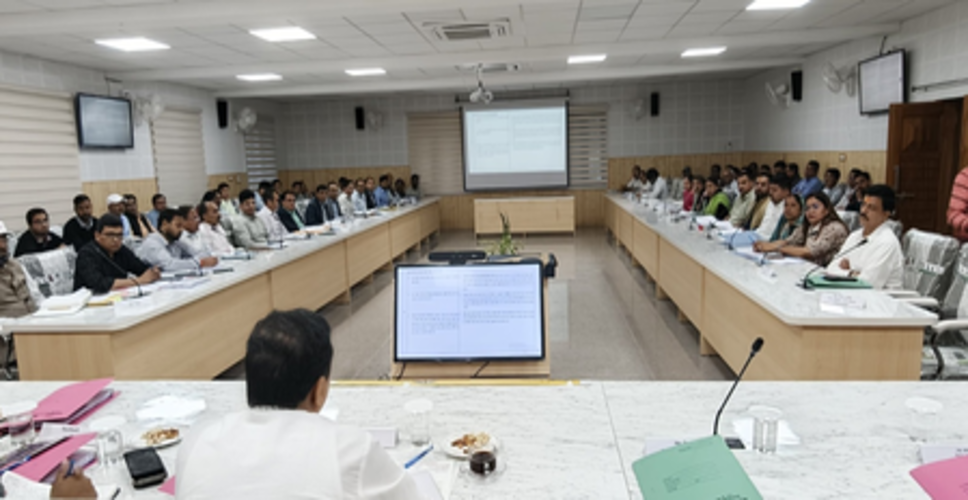 उत्तराखंड: चमोली में केंद्रीय योजनाओं की समीक्षा, सांसद अनिल बलूनी ने विकास कार्यों में तेजी लाने के निर्देश दिए