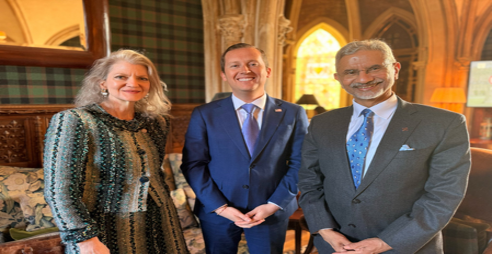 पेरिस में जी7 विदेश मंत्रियों की बैठक : सर्जियो गोर ने विदेश मंत्री जयशंकर और रुबियो से की मुलाकात