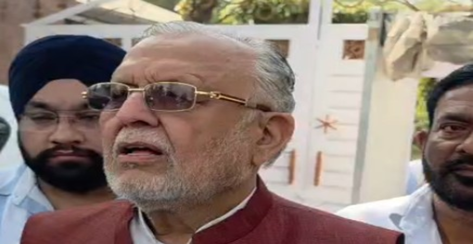 गैस की किल्लत को लेकर किसी को चिंता करने की जरूरत नहीं: सुरेश खन्ना