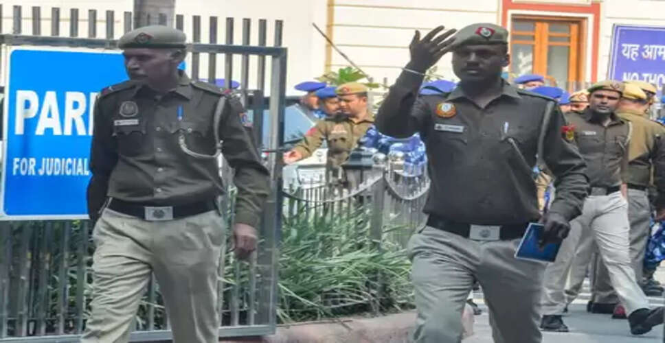 दिल्ली पुलिस में 9,200 से अधिक पद रिक्त : गृह मंत्रालय