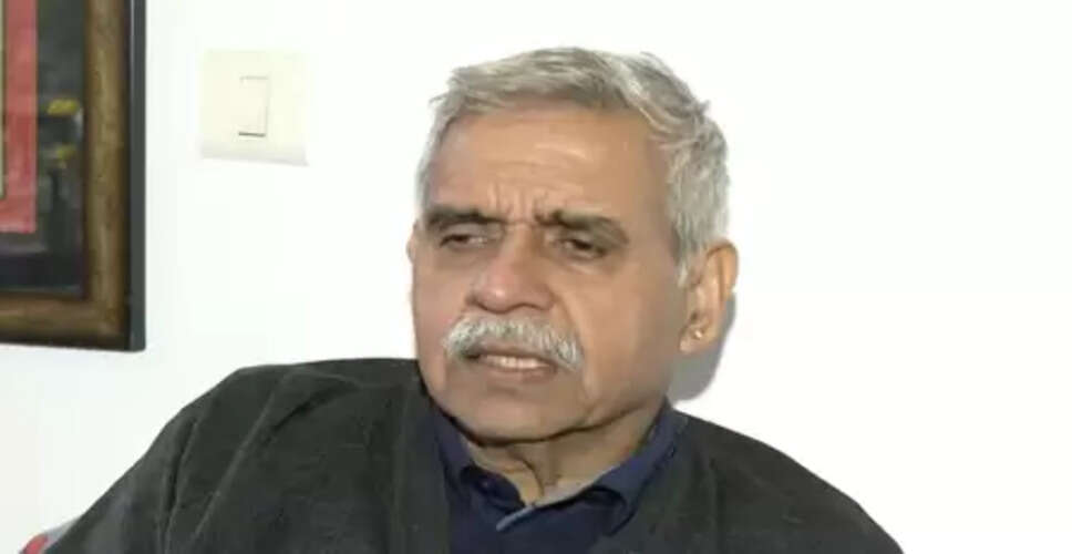 धार्मिक संवेदनशीलता ठीक, लेकिन सार्वजनिक स्थलों पर रोक गलत: संदीप दीक्षित