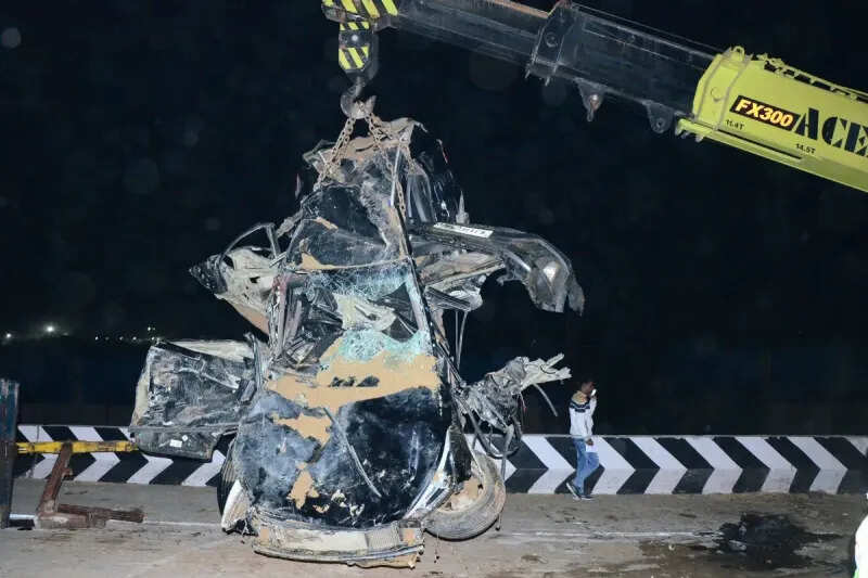 जयपुर-कोटा हाईवे पर भीषण हादसा, कार सवार चार लोगों की मौत, एक गंभीर घायल