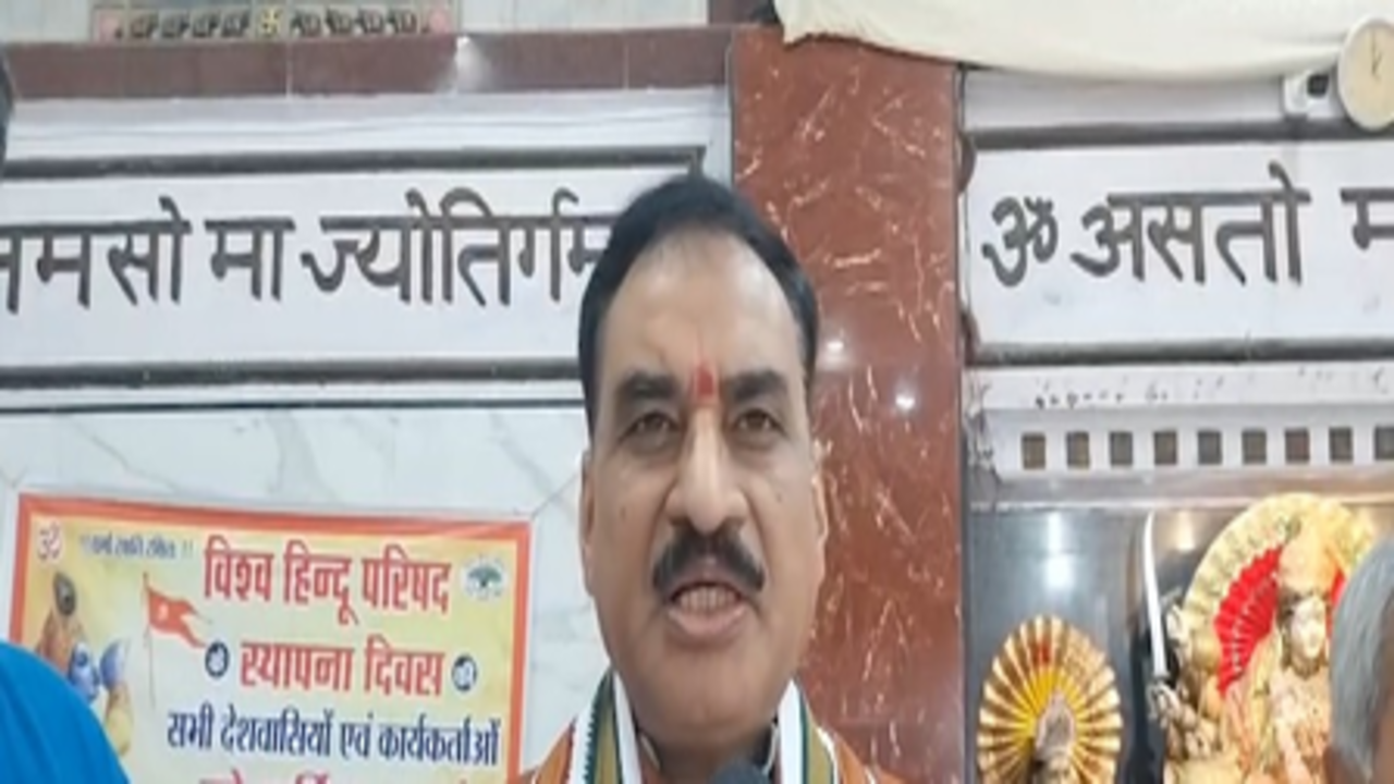 उमर खालिद पर फिल्म स्क्रीनिंग को लेकर एबीवीपी बोली- कैंपस प्रोपेगैंडा का प्लेटफॉर्म नहीं, वीएचपी ने दी चेतावनी