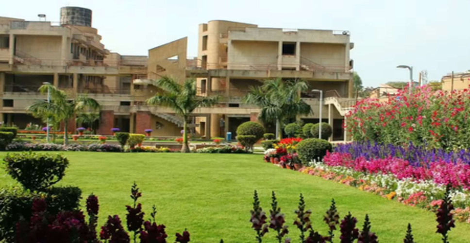 होली को लेकर डीयू के प्रॉक्टोरियल बोर्ड की मीटिंग, &lsquo;वामिका&rsquo; से होगी निगरानी