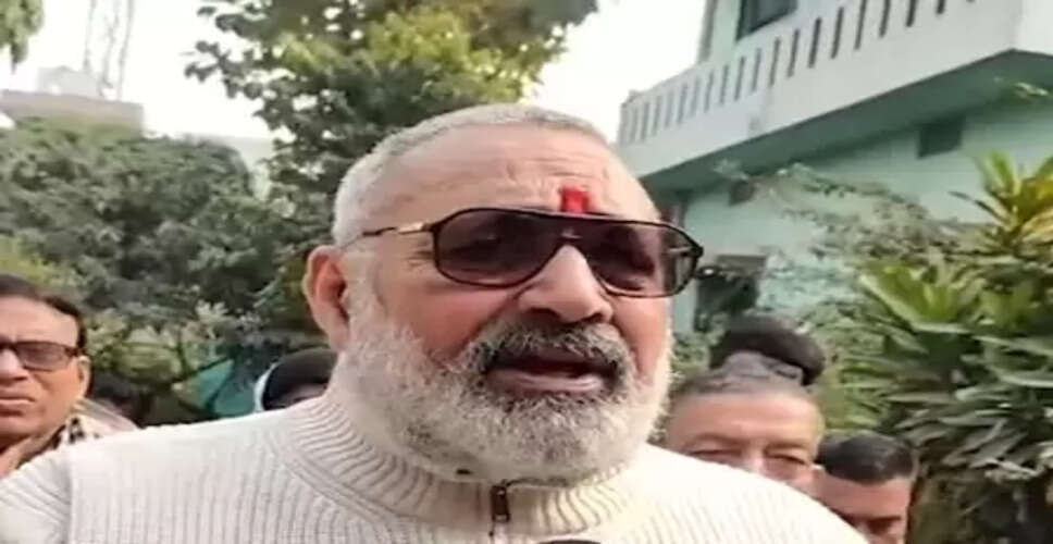 सीएम ममता बनर्जी ने रोहिंग्या और बांग्लादेशी घुसपैठियों के लिए रेड कार्पेट बिछाया: गिरिराज सिंह