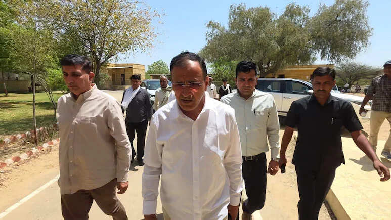 कुएं के घर में महिला की हत्या से मचा हड़कंप, पुलिस की लूट की थ्योरी पर उठे सवाल