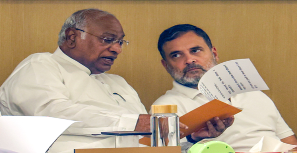 पश्चिम बंगाल: कांग्रेस के दोनों विधायकों को विधायक दल का नेता और उपनेता की मिली जिम्मेदारी