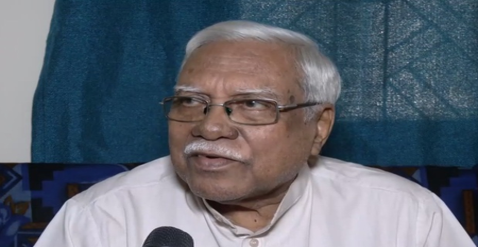 हन्नान मोल्लाह का टीएमसी पर हमला, बोले- कपूर की तरह खत्म हो रही है पार्टी