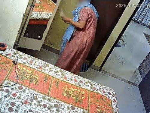 जयपुर में फ्लैट चोरी की अनोखी वारदात, CCTV में कैद हुई पड़ोसी महिला, रंगे हाथों पकड़कर कमरे में किया लॉक; केस दर्ज
