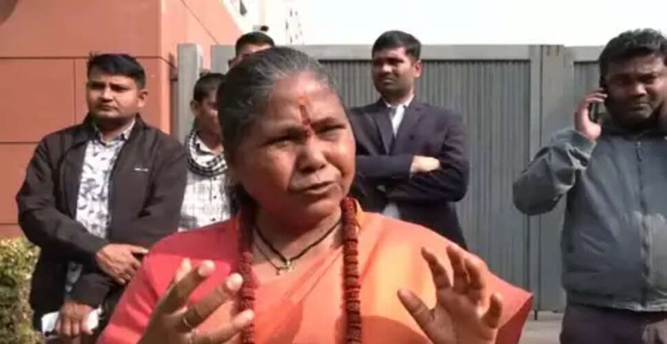 नितिन नबीन अपने काम को लेकर प्रतिबद्ध हैं : साध्वी निरंजन ज्योति