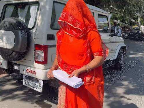 अजमेर हाई सिक्योरिटी जेल में बंद डकैत धनसिंह की जान को खतरा? वीडियो में देंखे पत्नी ने SP से की शिकायत, 5 दिन से भूख हड़ताल का दावा