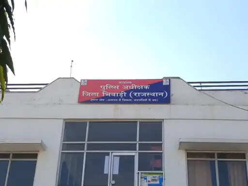 भिवाड़ी पुलिस की बड़ी कार्रवाई: हार्डकोर हिस्ट्रीशीटर गजराज उर्फ गज्जू समेत 3 गिरफ्तार, अवैध हथियार बरामद