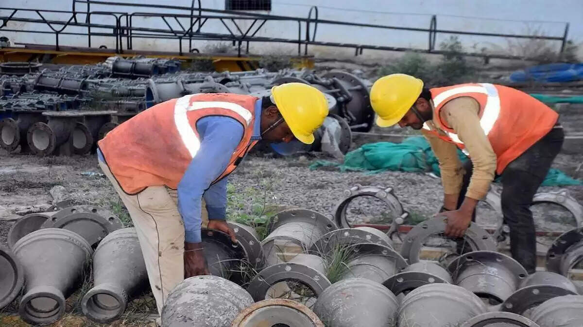 वीडियो में देखें जल जीवन मिशन में 187.33 करोड़ का घोटाला, PHED के तीन अफसरों पर ACB की FIR