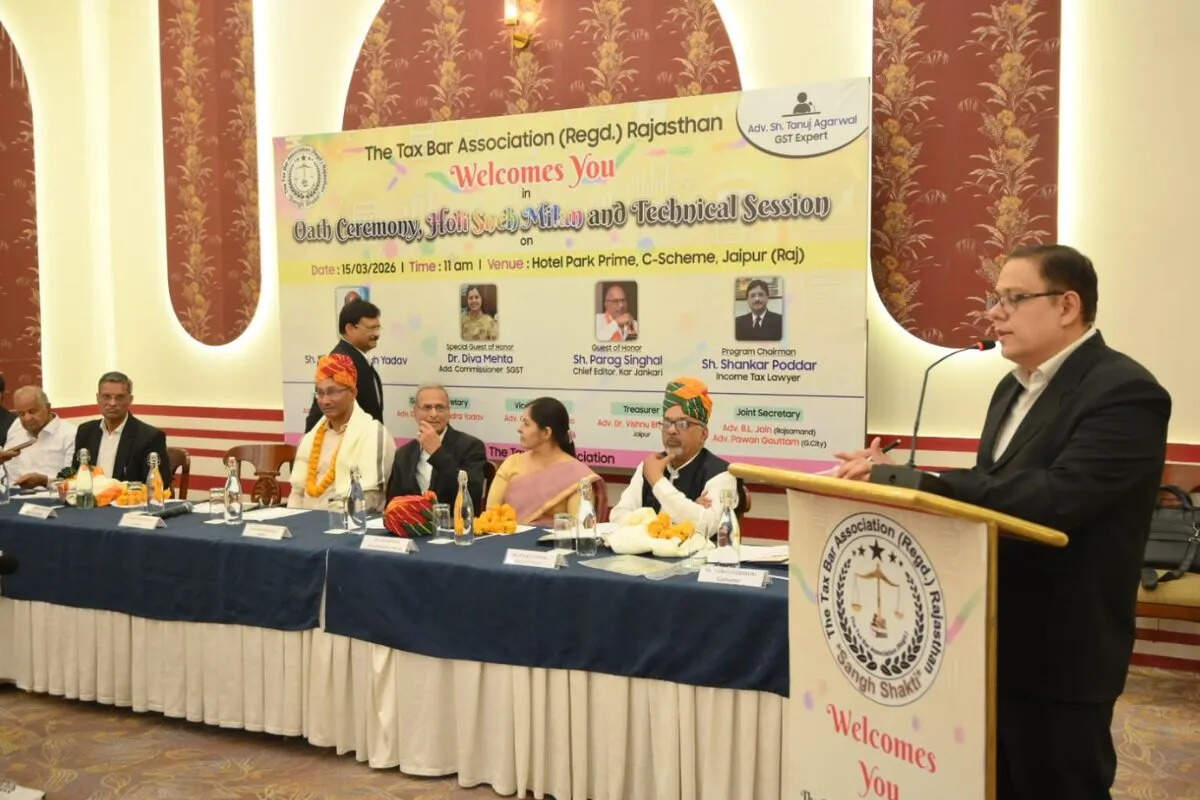 टैक्स बार एसोसिएशन के नवनिर्वाचित पदाधिकारियों ने ली शपथ, होली स्नेह मिलन के साथ कार्यक्रम संपन्न