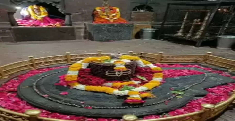 घृष्णेश्वर ज्योतिर्लिंग मंदिर: भक्त की भक्ति से खुश होकर इसी स्थान पर घृष्णेश्वर रूप में प्रकट हुए थे भगवान शिव