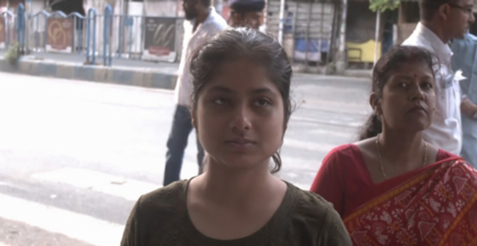 पश्चिम बंगाल में दूसरे चरण में 142 सीटों पर मतदान जारी, मतदाताओं ने कहा- विकास सबसे बड़ा मुद्दा