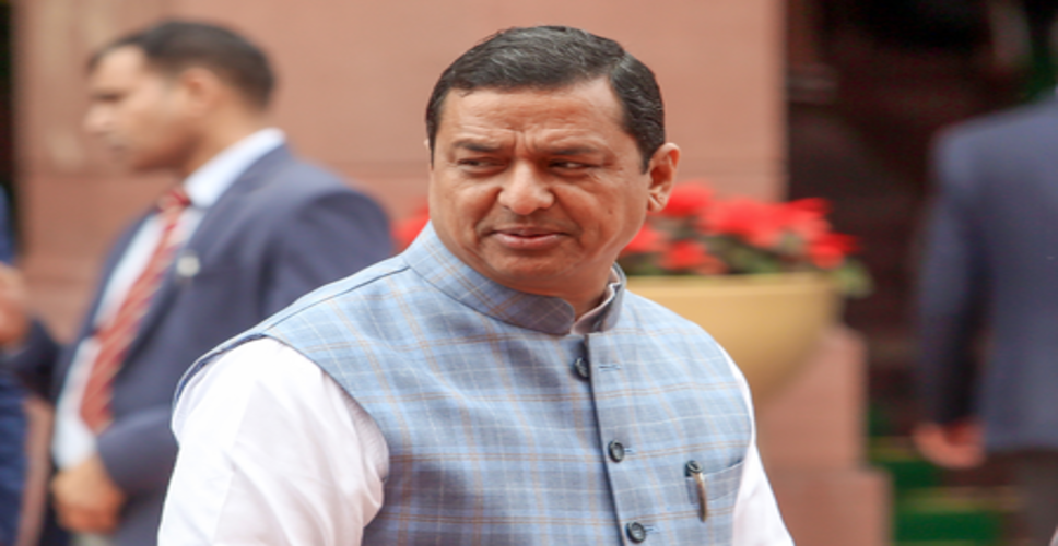 उत्तराखंड : अनिल बलूनी ने अमित शाह को सौंपा पत्र, ज्योतिर्मठ के चार गांवों को 'वाइब्रेंट विलेज' योजना में शामिल करने की मांग