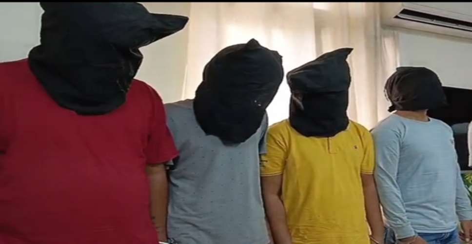 बिहार: मुजफ्फरपुर में अंतरराष्ट्रीय डेटा तस्करी गिरोह का भंडाफोड़, यूपी-बिहार के चार लोग गिरफ्तार