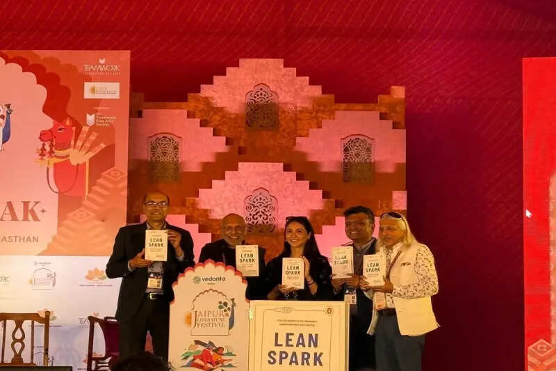 जयपुर लिटरेचर फेस्टिवल में बेस्टसेलिंग सह-लेखकों की नई किताब ‘लीनस्पार्क’ का विमोचन
