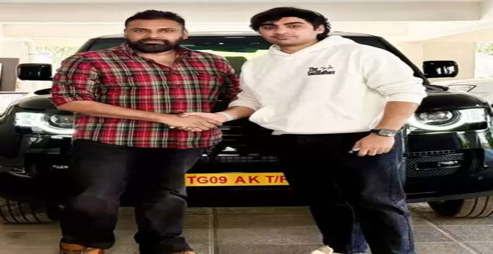 पवन कल्याण ने गिफ्ट में दी चमचमाती कार, निर्देशक सुजीत बोले- 'यह अब तक का सबसे शानदार तोहफा'